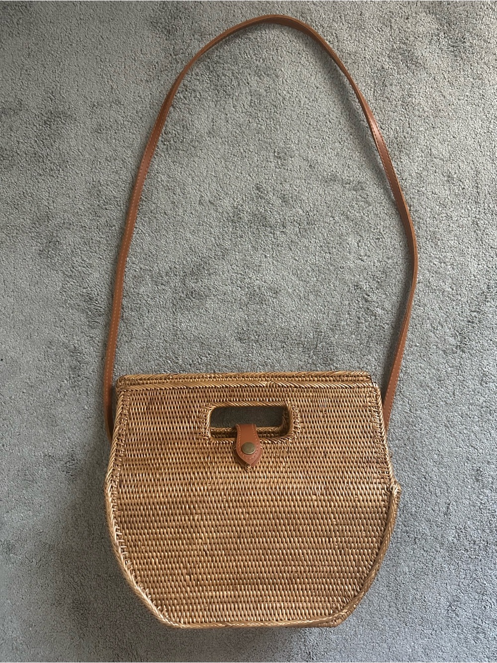 Anthropologie Rattan Woven Crossbody Bag in Tan/Brown Natural Lightweight